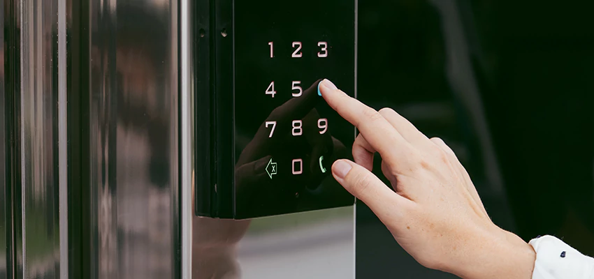 Keyless Door Entry System in Woodside, CA